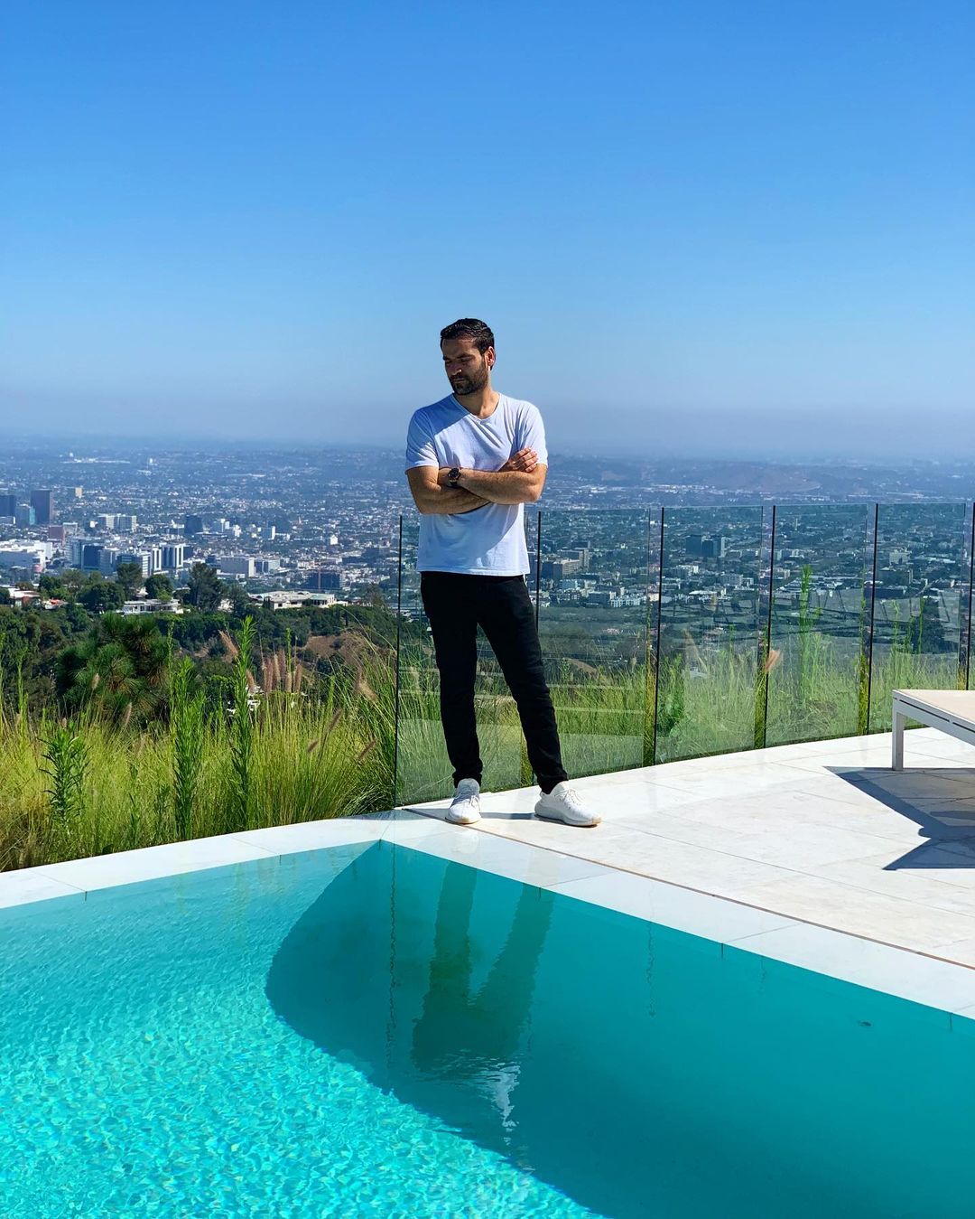 Touring DAN BILZERIAN’s Former LA Mega Mansion – Shock Mansion