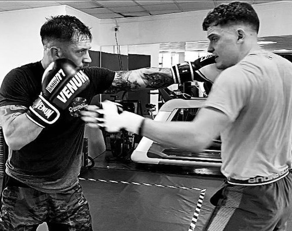 Check Out Tom Hardy’s Fighting Skills As He Spars With Professional ...